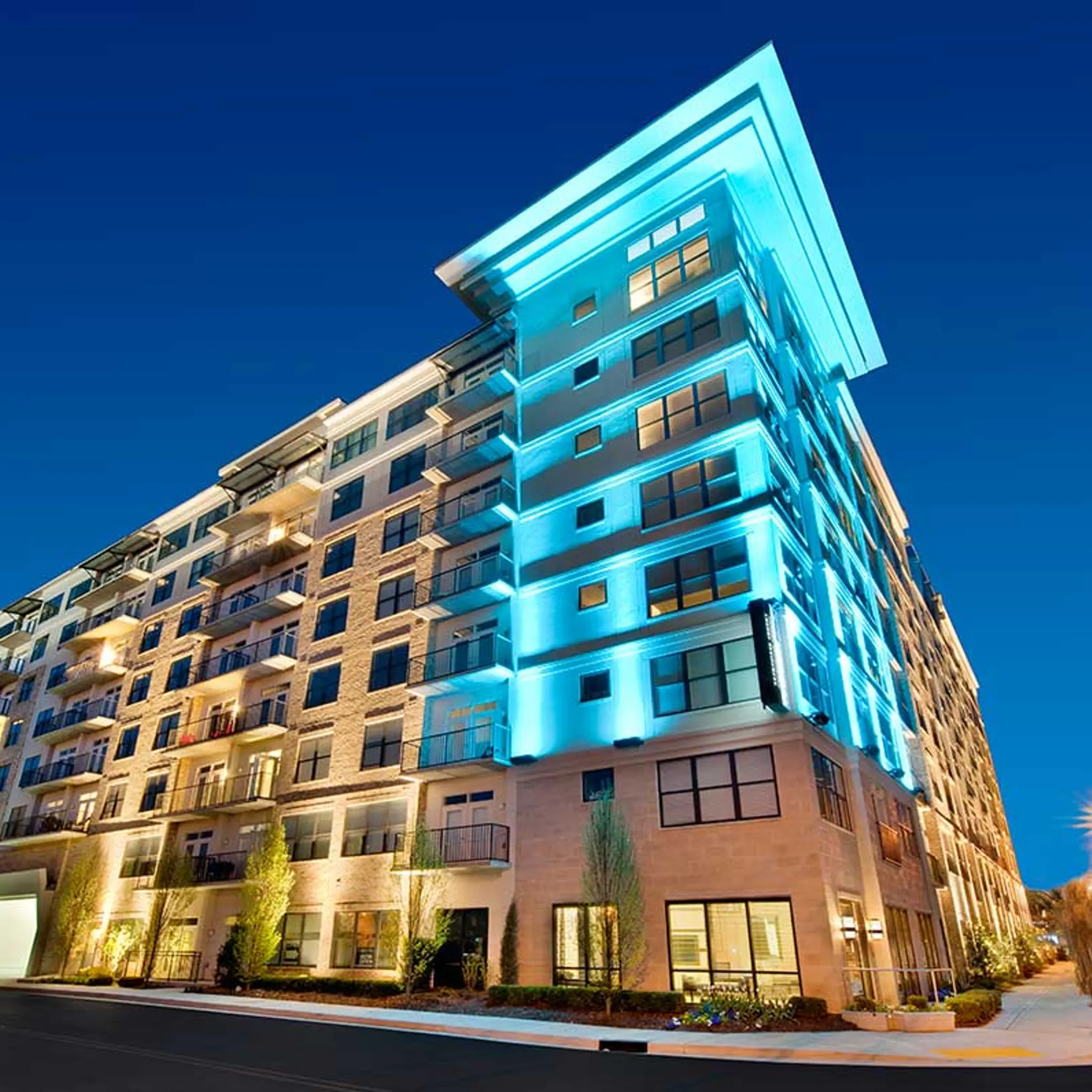 Upscale Apartments in West End Nashville Infinity at the Park